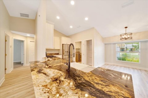 Villa ou maison à vendre à Ocala, Floride: 4 chambres, 222.22 m2 № 1804822 - photo 11