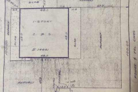 Propiedad comercial en venta en Opa-locka, Florida № 1960726 - foto 17