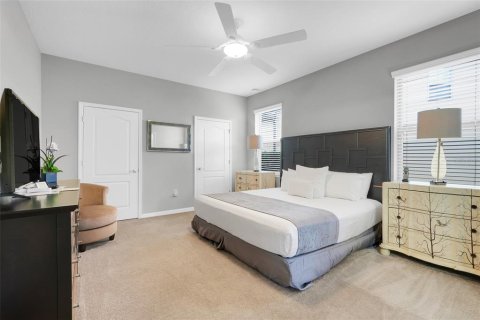 Casa en venta en Kissimmee, Florida, 8 dormitorios, 375.42 m2 № 1913669 - foto 18
