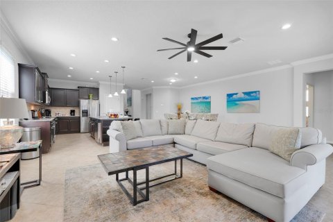 Casa en venta en Kissimmee, Florida, 8 dormitorios, 375.42 m2 № 1913669 - foto 6