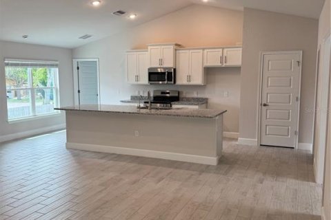 House in Venice, Florida 3 bedrooms, 196.67 sq.m. № 1442165 - photo 9