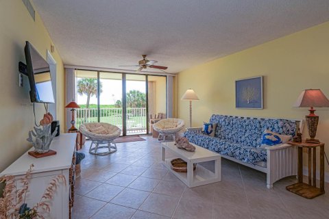 Condo in Hutchinson Island South, Florida, 2 bedrooms  № 2183992 - photo 3