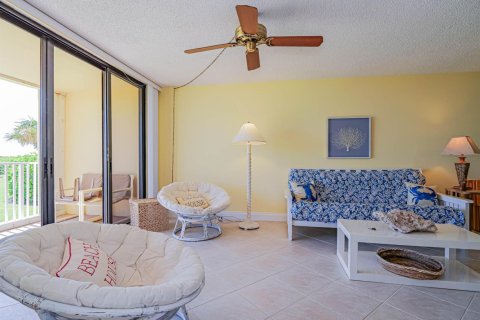 Condo in Hutchinson Island South, Florida, 2 bedrooms  № 2183992 - photo 6