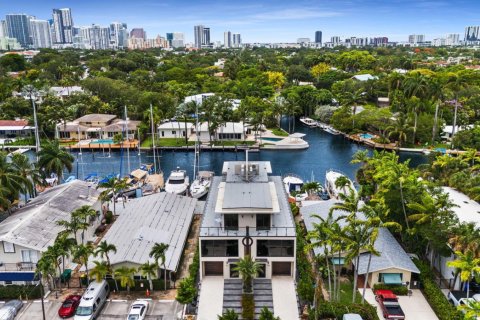 Townhouse in Fort Lauderdale, Florida 4 bedrooms, 315.4 sq.m. № 2178907