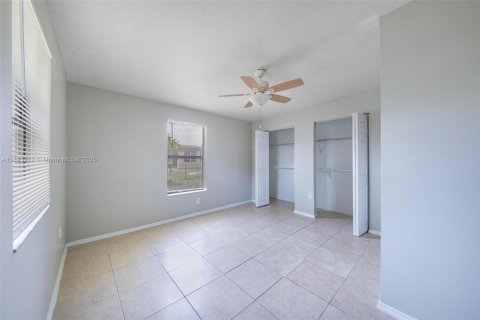 Casa en venta en Miramar, Florida, 3 dormitorios, 136.38 m2 № 1945961 - foto 26