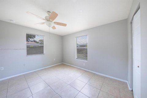 Casa en venta en Miramar, Florida, 3 dormitorios, 136.38 m2 № 1945961 - foto 28
