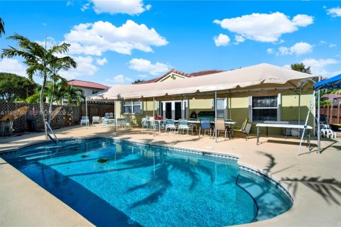 Villa ou maison à vendre à Cutler Bay, Floride: 3 chambres, 188.78 m2 № 1994296 - photo 22