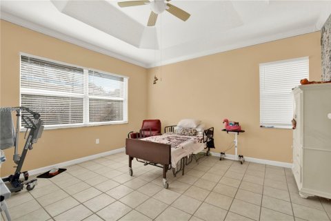 Villa ou maison à vendre à Cutler Bay, Floride: 3 chambres, 188.78 m2 № 1994296 - photo 15
