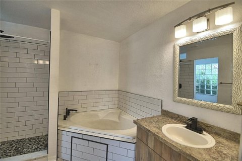 Villa ou maison à vendre à Lakeland, Floride: 4 chambres, 151.99 m2 № 2408344 - photo 29