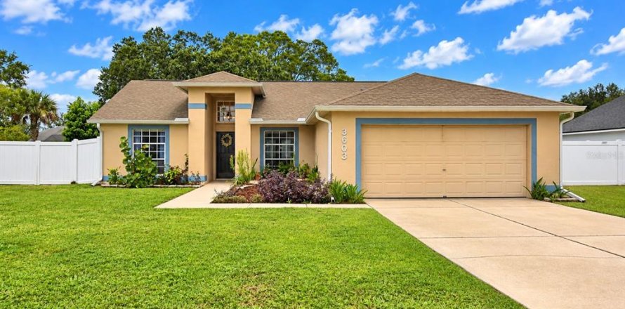 Villa ou maison à Lakeland, Floride 4 chambres, 151.99 m2 № 2408344
