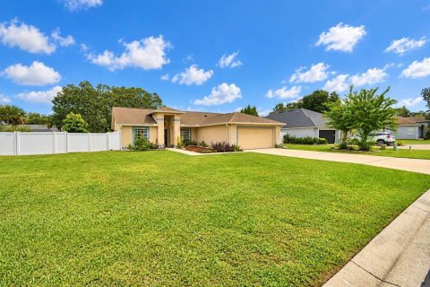 Villa ou maison à vendre à Lakeland, Floride: 4 chambres, 151.99 m2 № 2408344 - photo 2