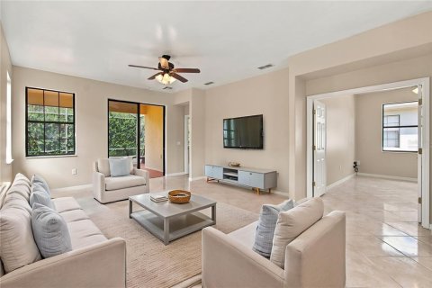 Casa en venta en Poinciana, Florida, 2 dormitorios, 140 m2 № 2422836 - foto 8