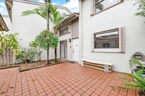 Adosado en venta en Miami, Florida, 2 dormitorios, 128.21 m2 № 2004673 - foto 2