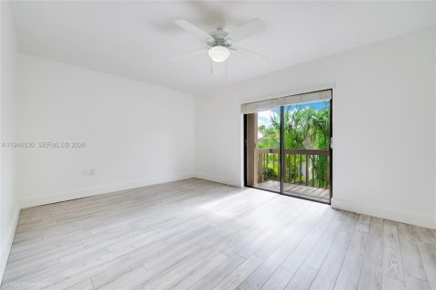 Adosado en venta en Miami, Florida, 2 dormitorios, 128.21 m2 № 2004673 - foto 12