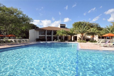 Adosado en venta en Miami, Florida, 2 dormitorios, 128.21 m2 № 2004673 - foto 20