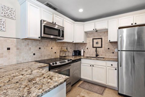 House in Sarasota, Florida 4 bedrooms, 136.19 sq.m. № 1539460 - photo 19