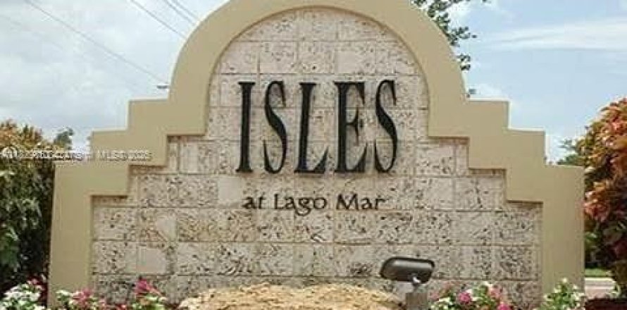 Кондоминиум с 2 спальнями в Санрайз, Флорида № 2016861