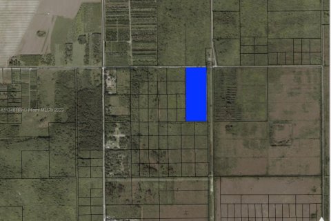 Commercial property in Miami-Dade, Florida № 2013121 - photo 8