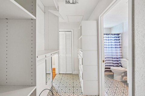 Купить виллу или дом в Бока-Ратон, Флорида 1 комната, 297.29м2, № 2185286 - фото 2