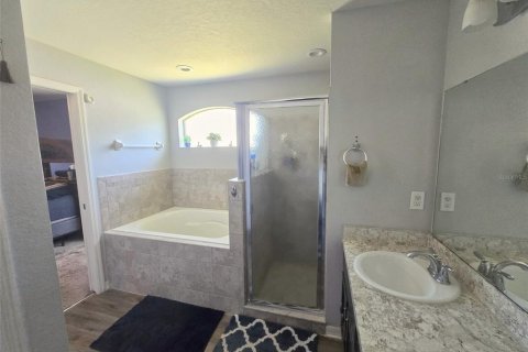 House in Eagle Lake, Florida 4 bedrooms, 158.58 sq.m. № 1792881 - photo 6
