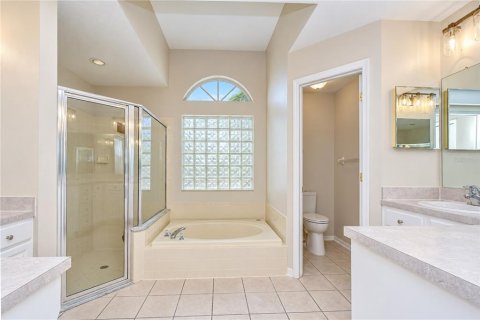 Villa ou maison à louer à Wesley Chapel, Floride: 4 chambres, 206.43 m2 № 2353423 - photo 28