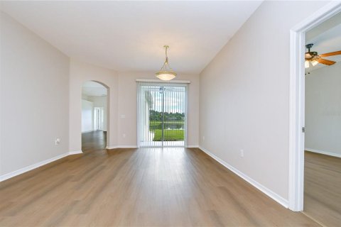 Villa ou maison à louer à Wesley Chapel, Floride: 4 chambres, 206.43 m2 № 2353423 - photo 13