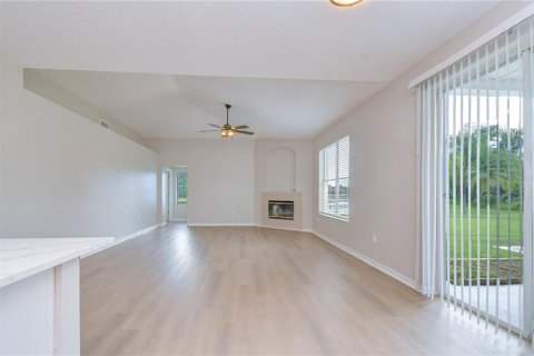 Villa ou maison à louer à Wesley Chapel, Floride: 4 chambres, 206.43 m2 № 2353423 - photo 21