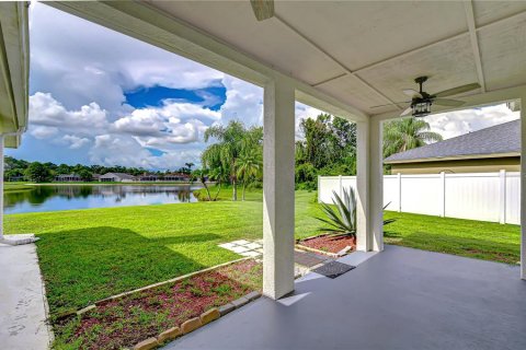 Villa ou maison à louer à Wesley Chapel, Floride: 4 chambres, 206.43 m2 № 2353423 - photo 3