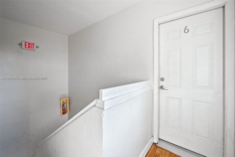 Купить кондоминиум в Майами-Бич, Флорида 2 спальни, 81.66м2, № 1986018 - фото 2