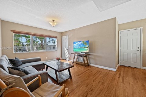 Купить кондоминиум в Майами-Бич, Флорида 2 спальни, 81.66м2, № 1986018 - фото 5