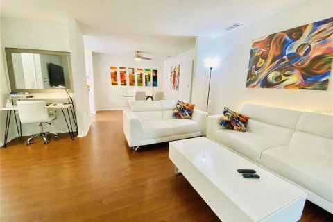 Condominio en alquiler en Merrit Island, Florida, 2 dormitorios, 100.33 m2 № 1917538 - foto 7