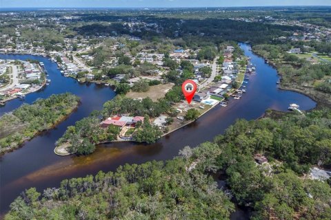 Terreno en venta en Holiday, Florida № 1689572 - foto 12