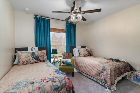 House in Weeki Wachee, Florida 4 bedrooms, 168.25 sq.m. № 1614425 - photo 10