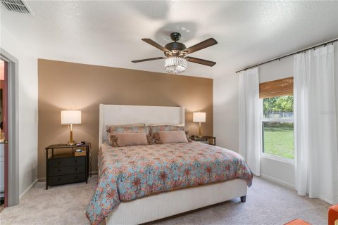 House in Weeki Wachee, Florida 4 bedrooms, 168.25 sq.m. № 1614425 - photo 20