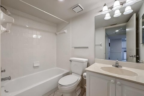Condominio en venta en Bradenton, Florida, 2 dormitorios, 115.11 m2 № 2112266 - foto 27