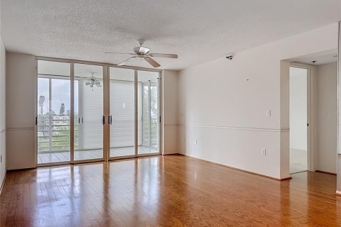 Condominio en venta en Bradenton, Florida, 2 dormitorios, 115.11 m2 № 2112266 - foto 17