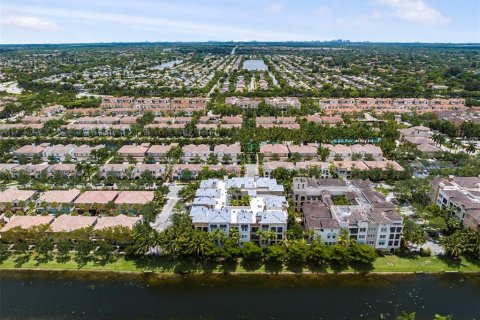 Condo in Sunrise, Florida, 3 bedrooms  № 1875891 - photo 29