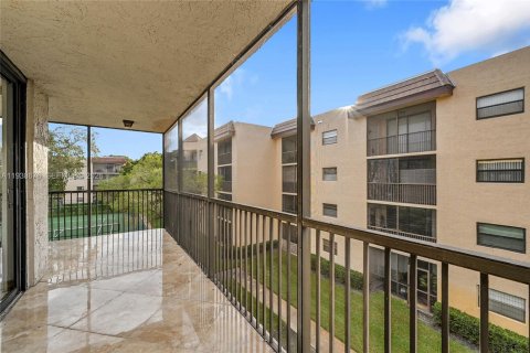 Купить кондоминиум в Плантация, Флорида 3 спальни, 102.19м2, № 1996685 - фото 18