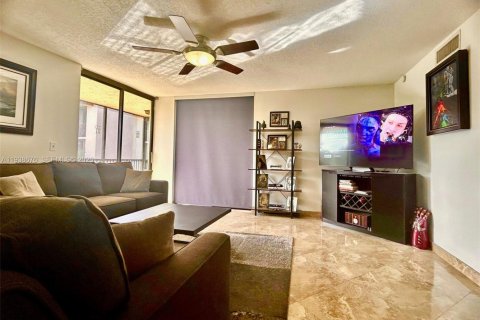 Copropriété à vendre à Plantation, Floride: 3 chambres, 102.19 m2 № 1996685 - photo 4