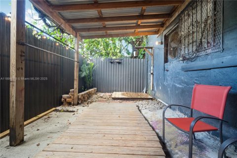 Купить коммерческую недвижимость в Майами, Флорида № 1953888 - фото 21