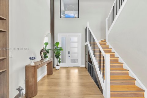 House in Boca Raton, Florida 5 bedrooms, 342.53 sq.m. № 1996177 - photo 8