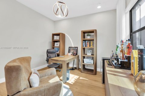 House in Boca Raton, Florida 5 bedrooms, 342.53 sq.m. № 1996177 - photo 20