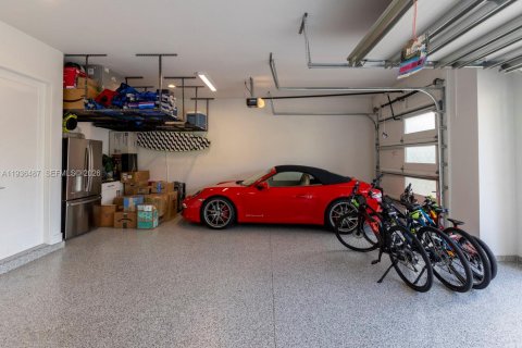 House in Boca Raton, Florida 5 bedrooms, 342.53 sq.m. № 1996177 - photo 25