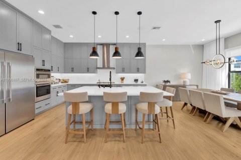 House in Boca Raton, Florida 5 bedrooms, 342.53 sq.m. № 1996177 - photo 13