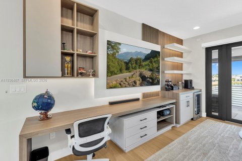 House in Boca Raton, Florida 5 bedrooms, 342.53 sq.m. № 1996177 - photo 28