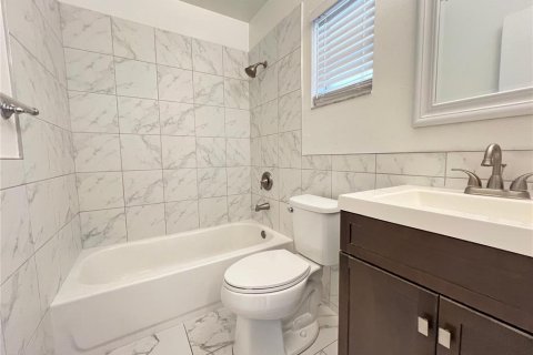 Appartement à louer à Orlando, Floride: 2 chambres, 80.82 m2 № 2404843 - photo 8