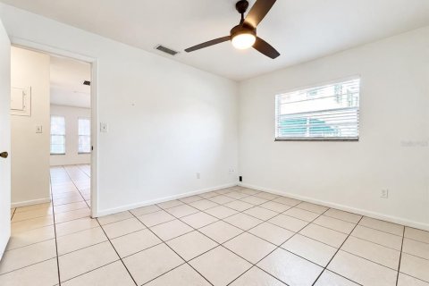 Appartement à louer à Orlando, Floride: 2 chambres, 80.82 m2 № 2404843 - photo 11
