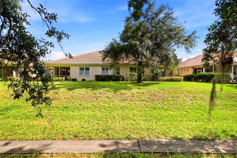 House in Sarasota, Florida 2 bedrooms, 179.3 sq.m. № 2416771 - photo 29