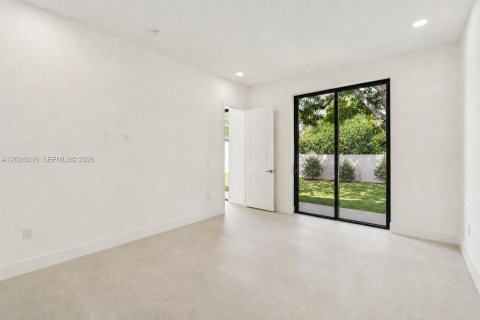 Casa en venta en Fort Lauderdale, Florida, 3 dormitorios, 187.48 m2 № 2246981 - foto 10