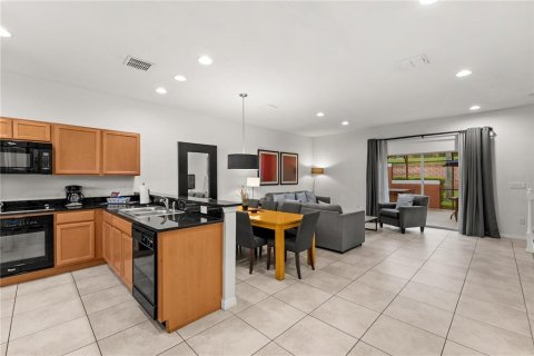 Adosado en venta en Kissimmee, Florida, 3 dormitorios, 136.57 m2 № 1911667 - foto 4